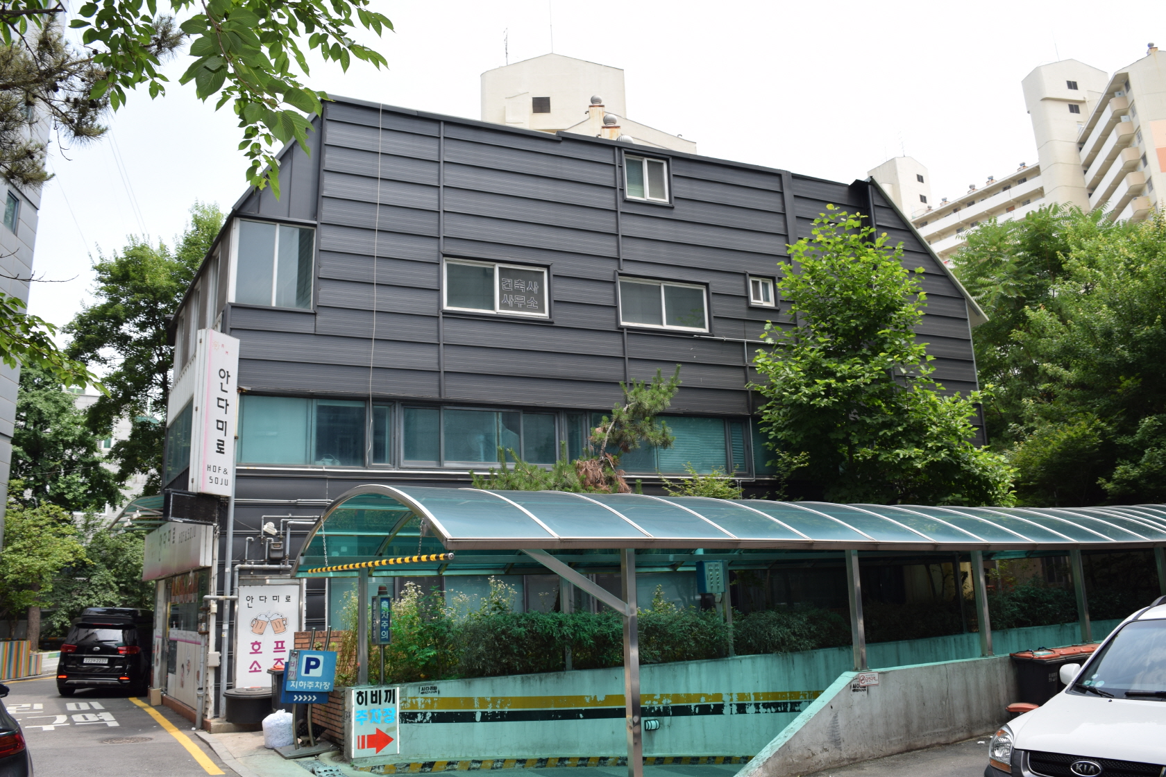 2000769928_iyJKpgUT_acdccf8887981a53794fd6da763715a22b518163.JPG 이미지크게보기